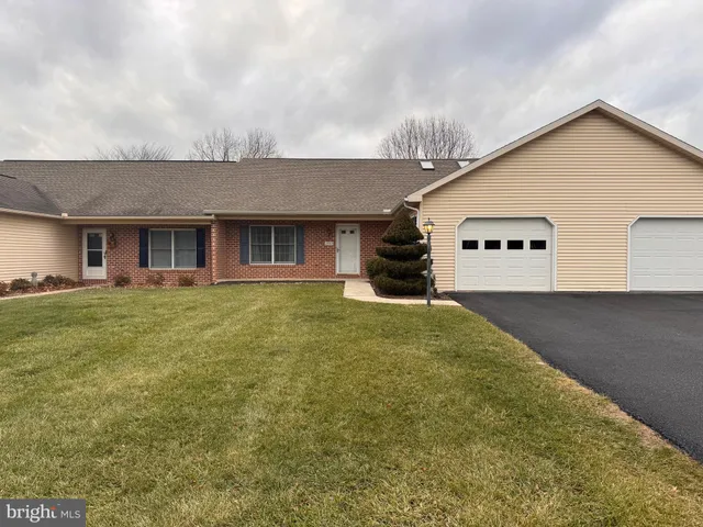 $275,000 | 3459 Glen Eagles Drive, Chambersburg, PA 17202