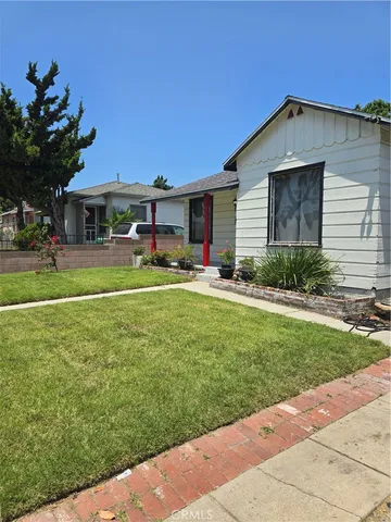 $850,000 | 247 East 67th Way, Long Beach, CA 90805