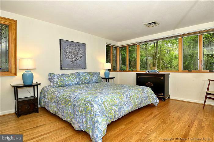 2719 Daniel Road Chevy Chase, MD 20815 - Photo 17 of 21 Bedroom