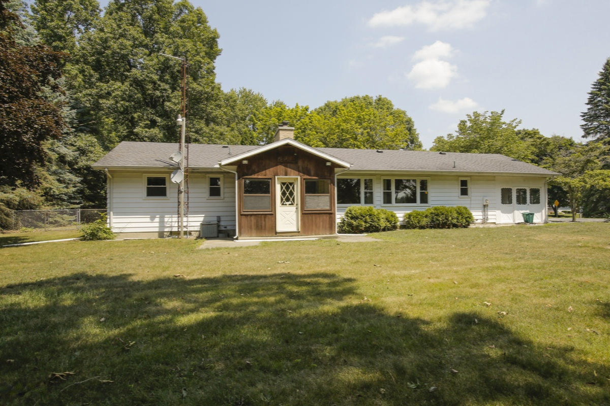 901 Bates Avenue Three Rivers, MI 49093 - Photo 27 of 27 901 bates ave-127