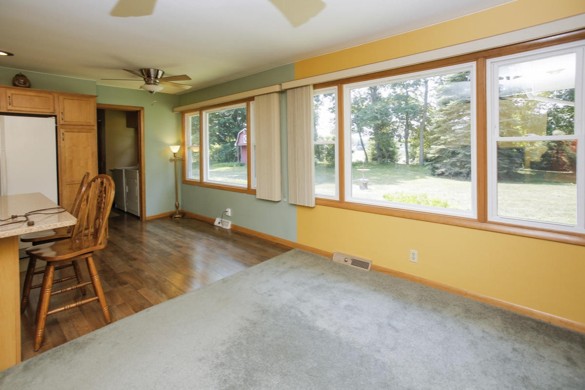 901 Bates Avenue Three Rivers, MI 49093 - Photo 9 of 27 901 bates ave-109