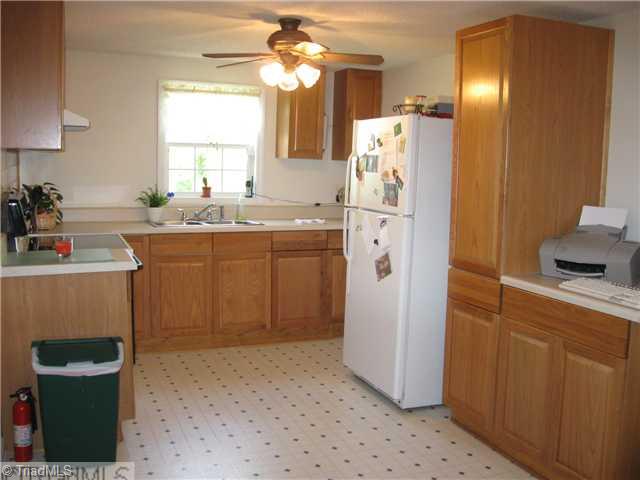 2000 Gold Hill Road Madison, NC 27025 - Photo 3 of 16 Kitchen.
