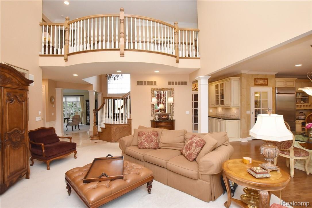 5769 Stonehaven Boulevard Rochester, MI 48306 - Photo 6 of 39 5769 Stonehaven_006.JPG