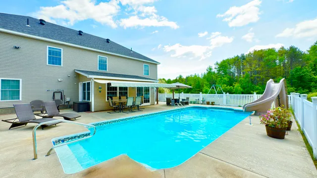 $759,000 | 8 Clark Circle, Hampden, ME 04444