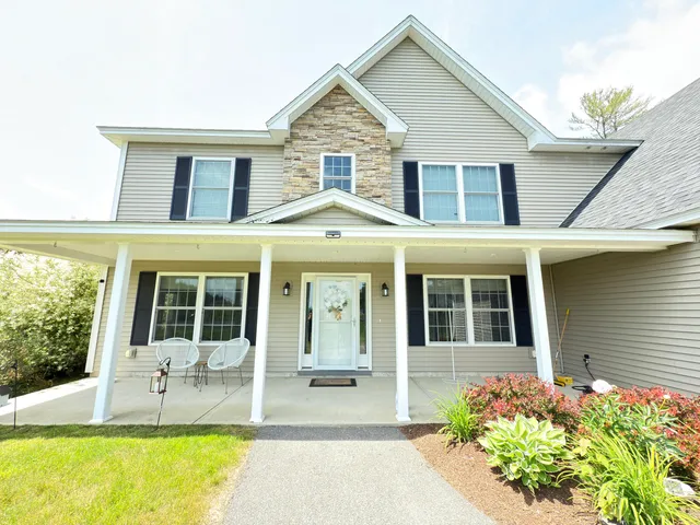 $759,000 | 8 Clark Circle, Hampden, ME 04444