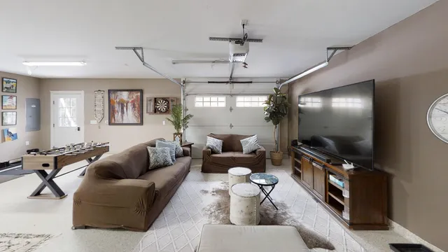 $759,000 | 8 Clark Circle, Hampden, ME 04444