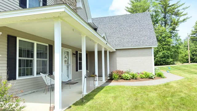 $759,000 | 8 Clark Circle, Hampden, ME 04444