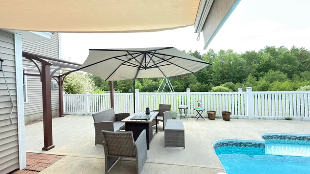 $759,000 | 8 Clark Circle, Hampden, ME 04444