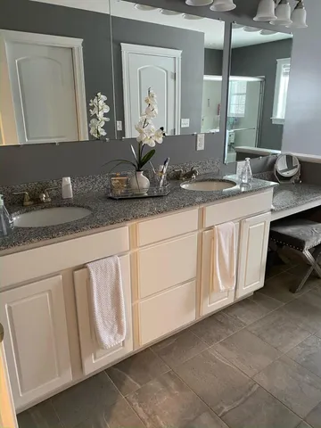 $759,000 | 8 Clark Circle, Hampden, ME 04444