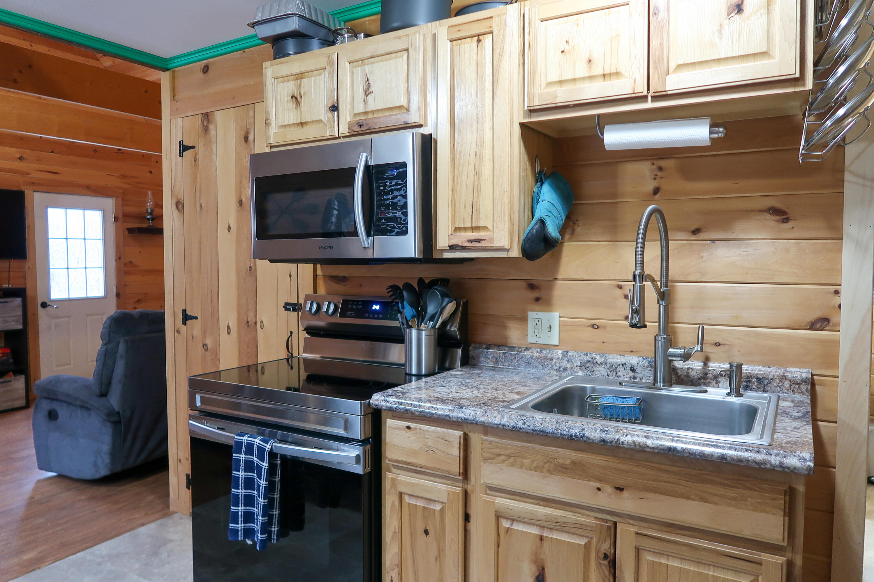 27 Albee Road Augusta, ME 04330 - Photo 5 of 28 IMG_7560
