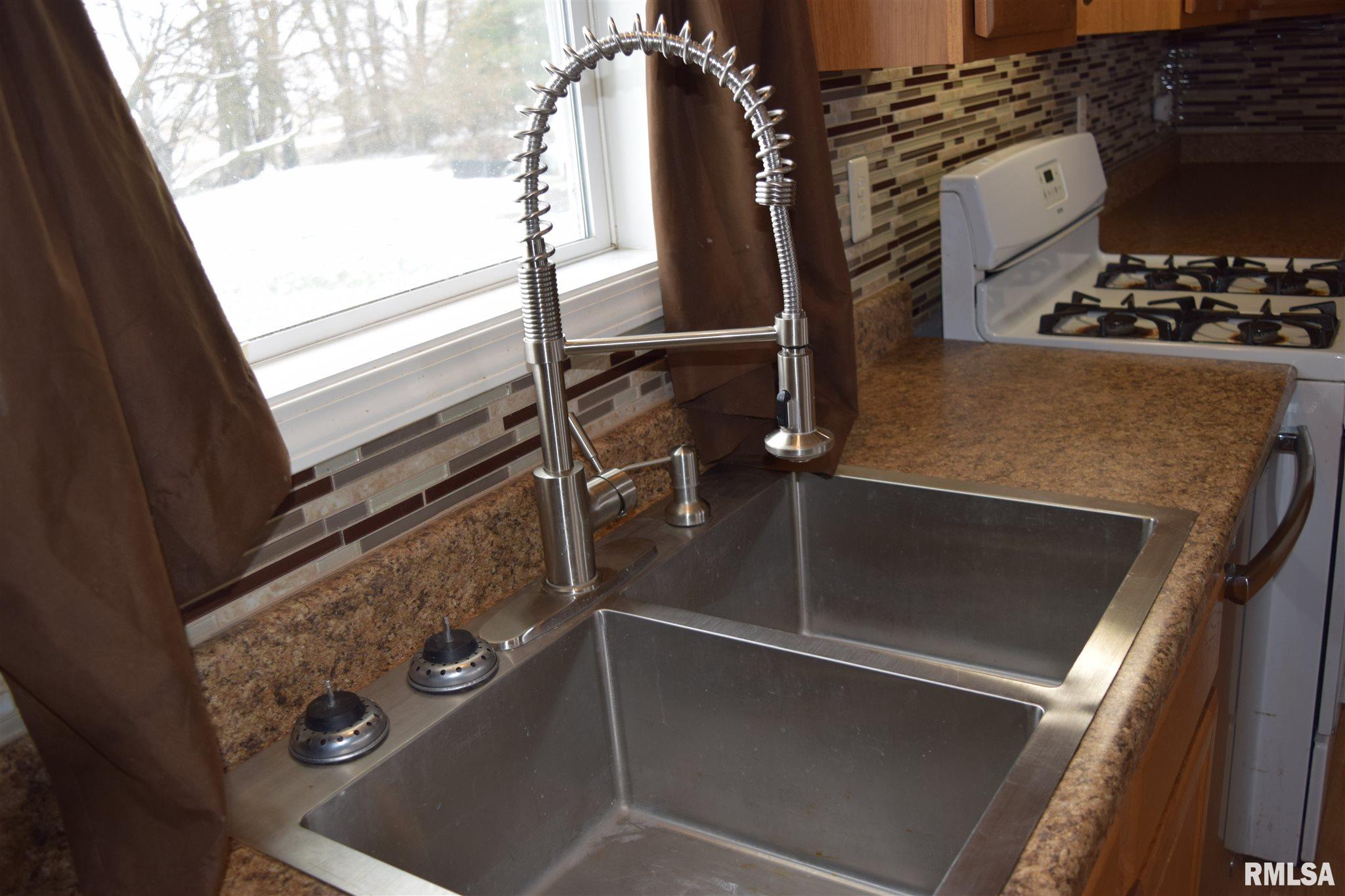 1403 Franklin Alexander Road Alexander, IL 62601 - Photo 9 of 41