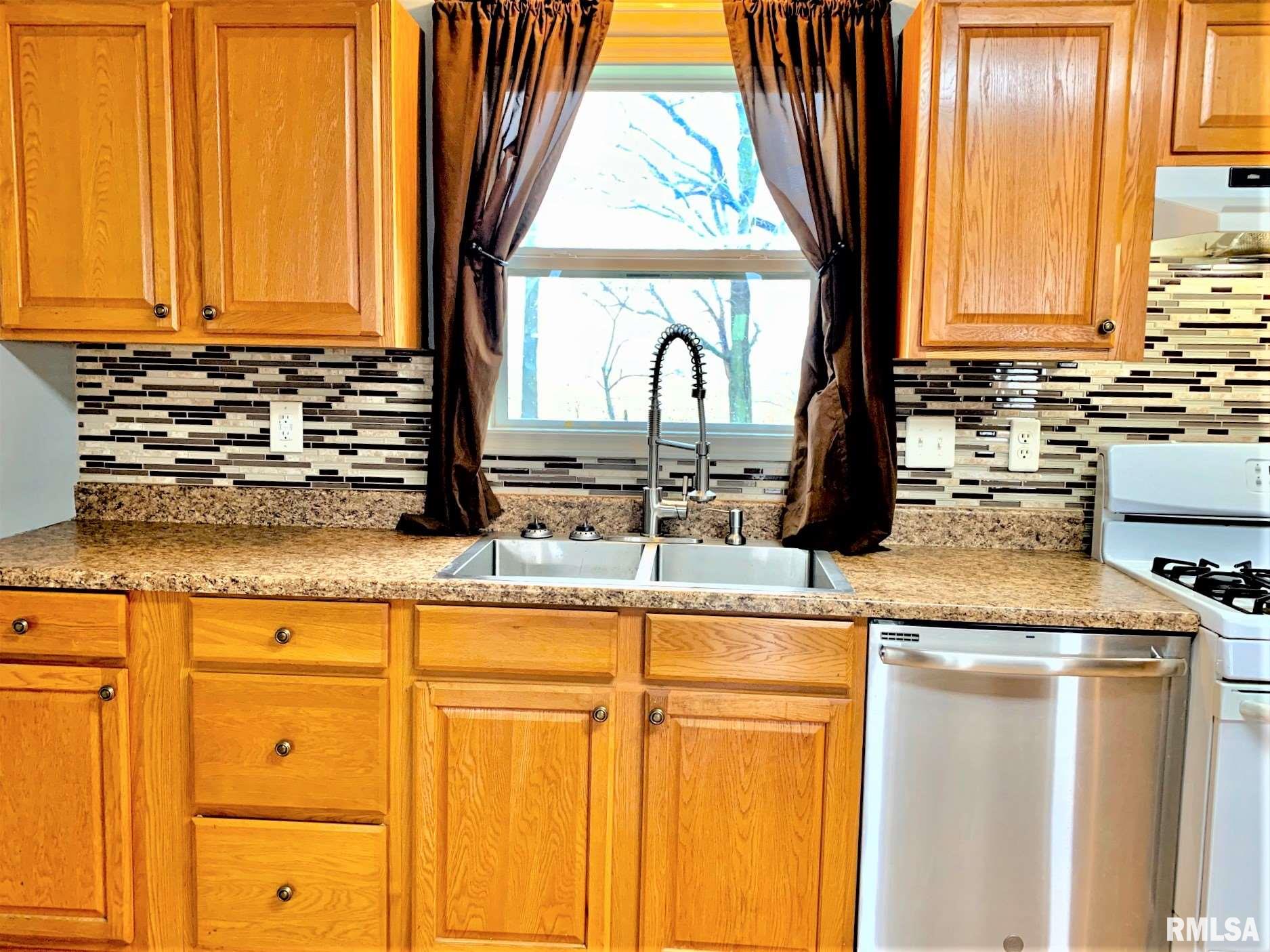1403 Franklin Alexander Road Alexander, IL 62601 - Photo 10 of 41