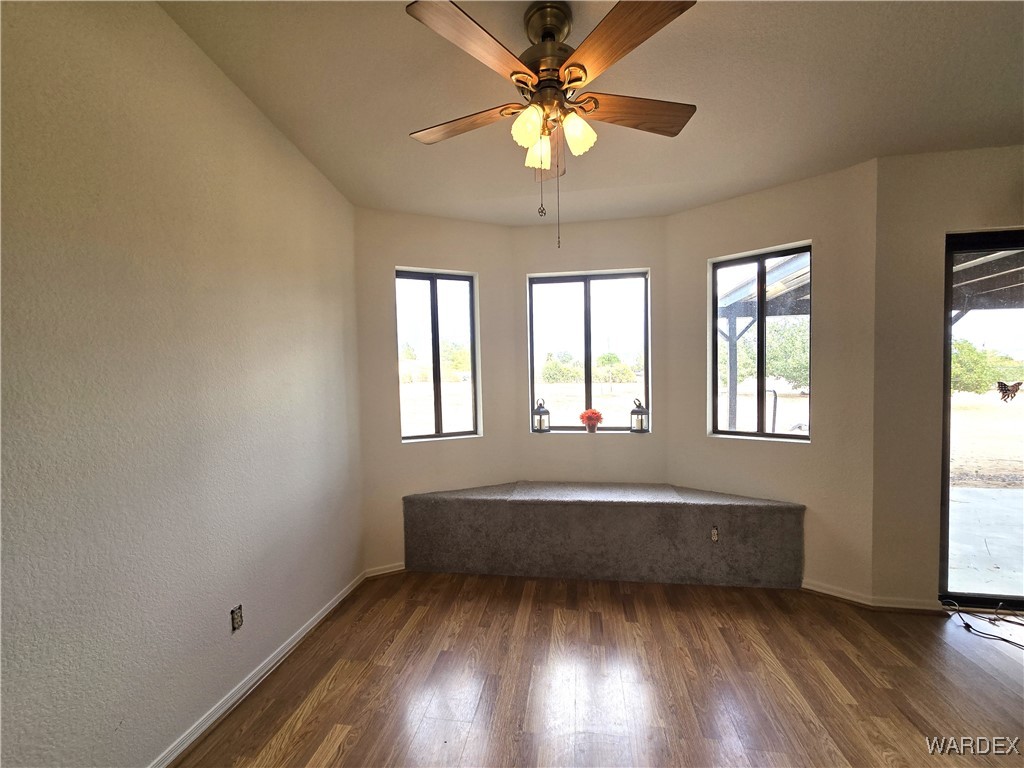 508 South Santa Cruz Road Golden Valley, AZ 86413 - Photo 22 of 76 Dining Room