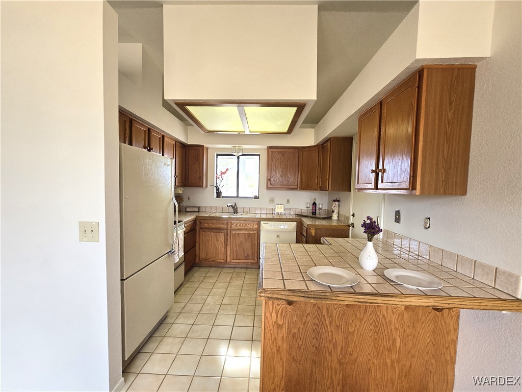 508 South Santa Cruz Road Golden Valley, AZ 86413 - Photo 27 of 76 Kitchen