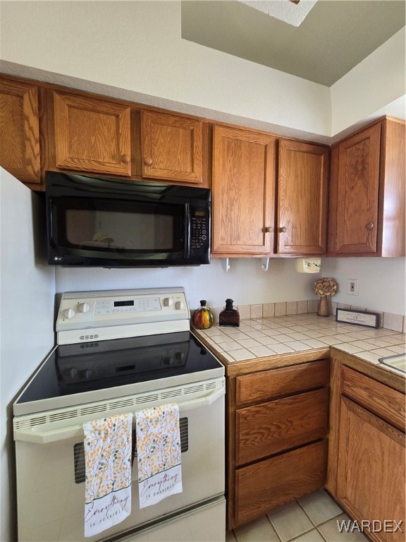 508 South Santa Cruz Road Golden Valley, AZ 86413 - Photo 37 of 76 Kitchen