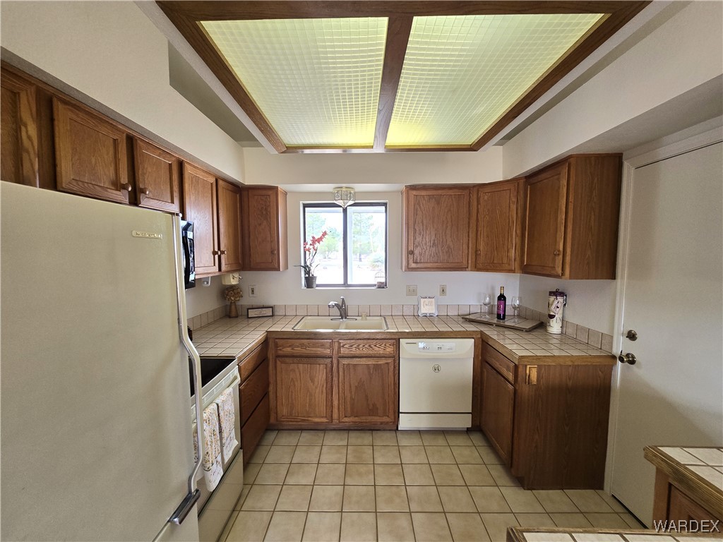 508 South Santa Cruz Road Golden Valley, AZ 86413 - Photo 43 of 76 Kitchen
