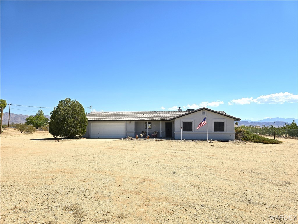 508 South Santa Cruz Road Golden Valley, AZ 86413 - Photo 5 of 76 Front of Structure