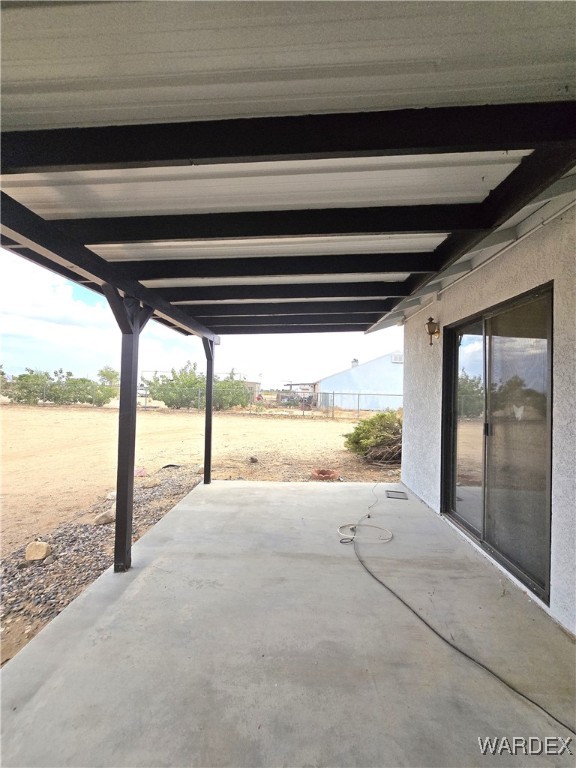 508 South Santa Cruz Road Golden Valley, AZ 86413 - Photo 6 of 76 Patio