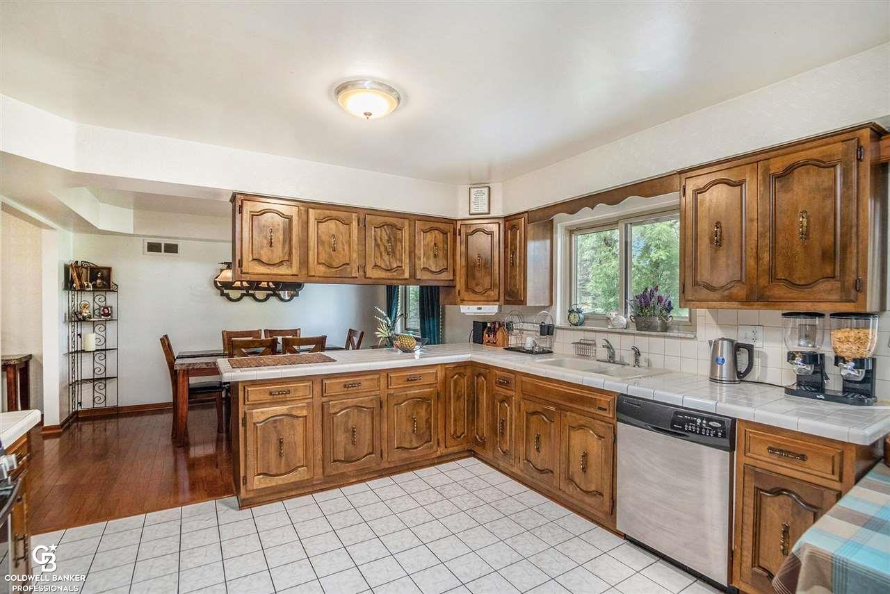 11143 Erdmann Road Sterling Heights, MI 48314 - Photo 6 of 26 50053923-5.JPG
