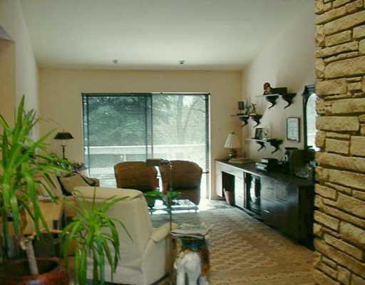 2443 Mt Royal Road Pittsburgh, PA 15217 - Photo 6 of 8 Living Room.