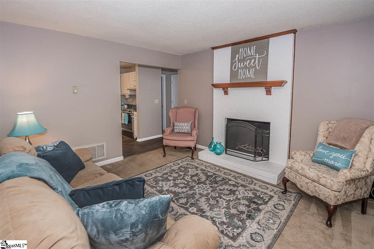 108 Belford Road Mauldin, SC 29662 - Photo 5 of 27 Gallery Image 5