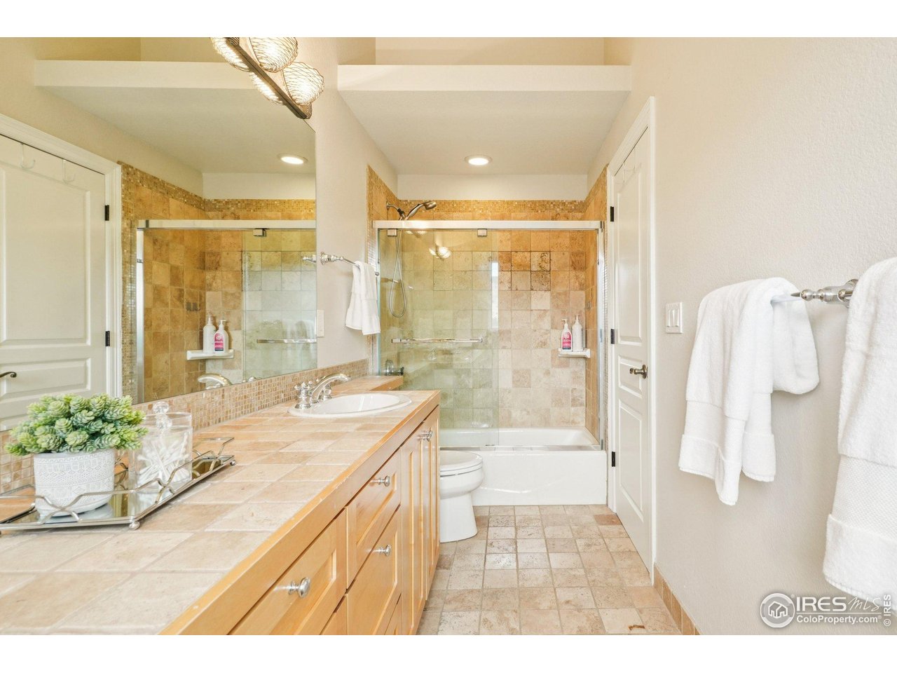 4818 6th Street Boulder, CO 80304 - Photo 34 of 49 Upstairs Bathroom