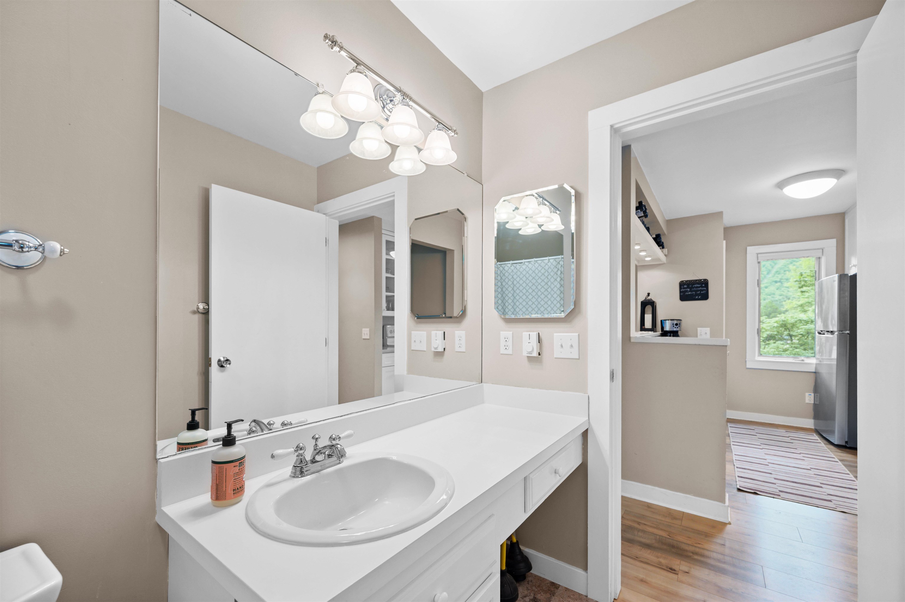 196 Castlerock Road, Unit 32 Warren, VT 05674 - Photo 10 of 47