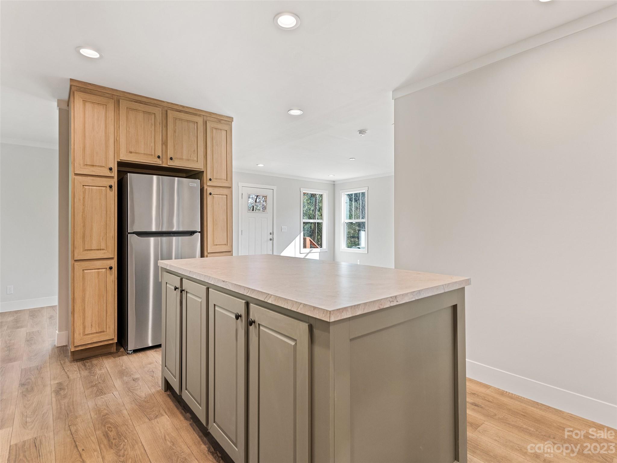 154 Brookside Street Clyde, NC 28721 - Photo 12 of 24 Gallery Image 12