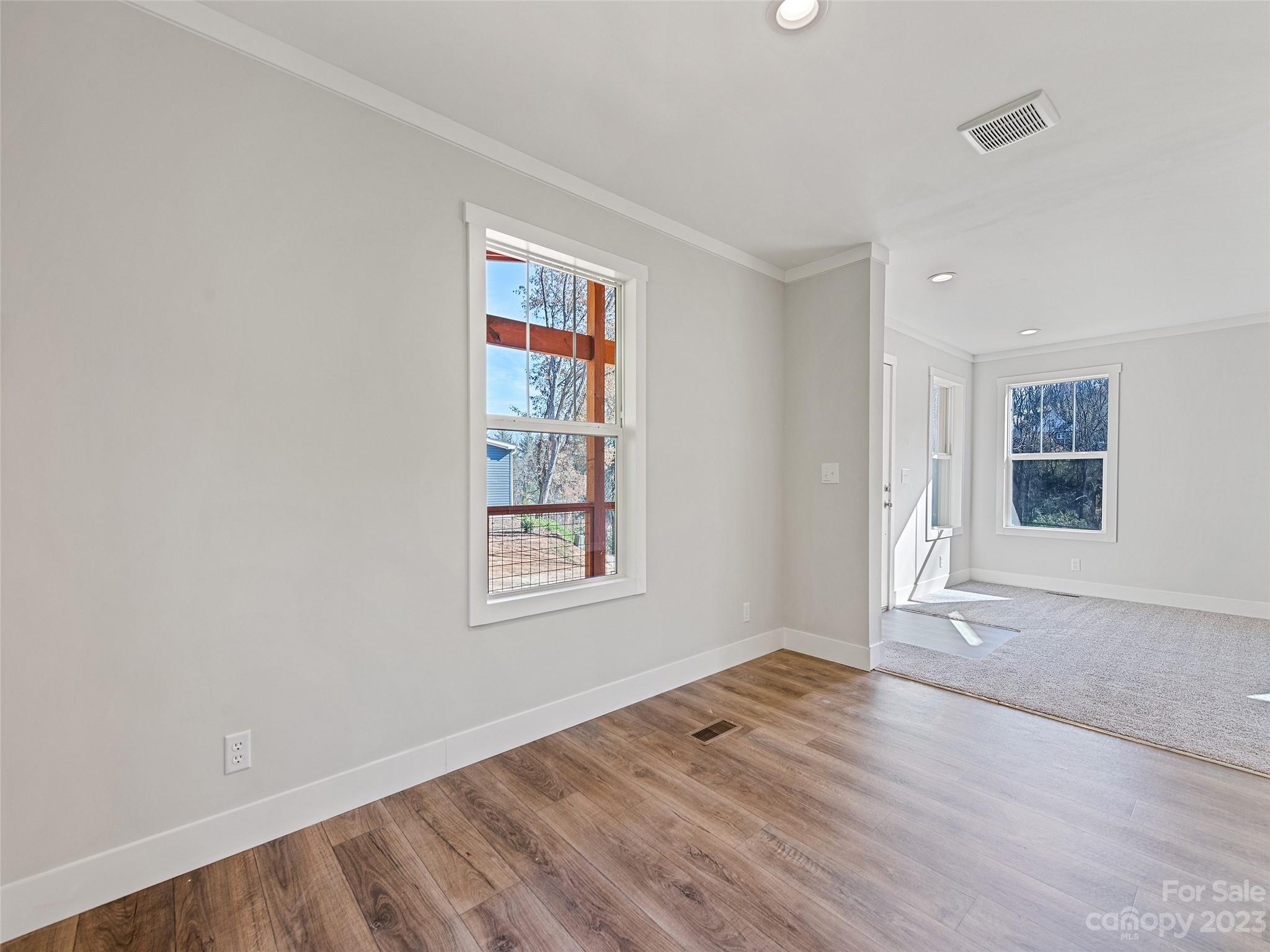 154 Brookside Street Clyde, NC 28721 - Photo 8 of 24 Gallery Image 8
