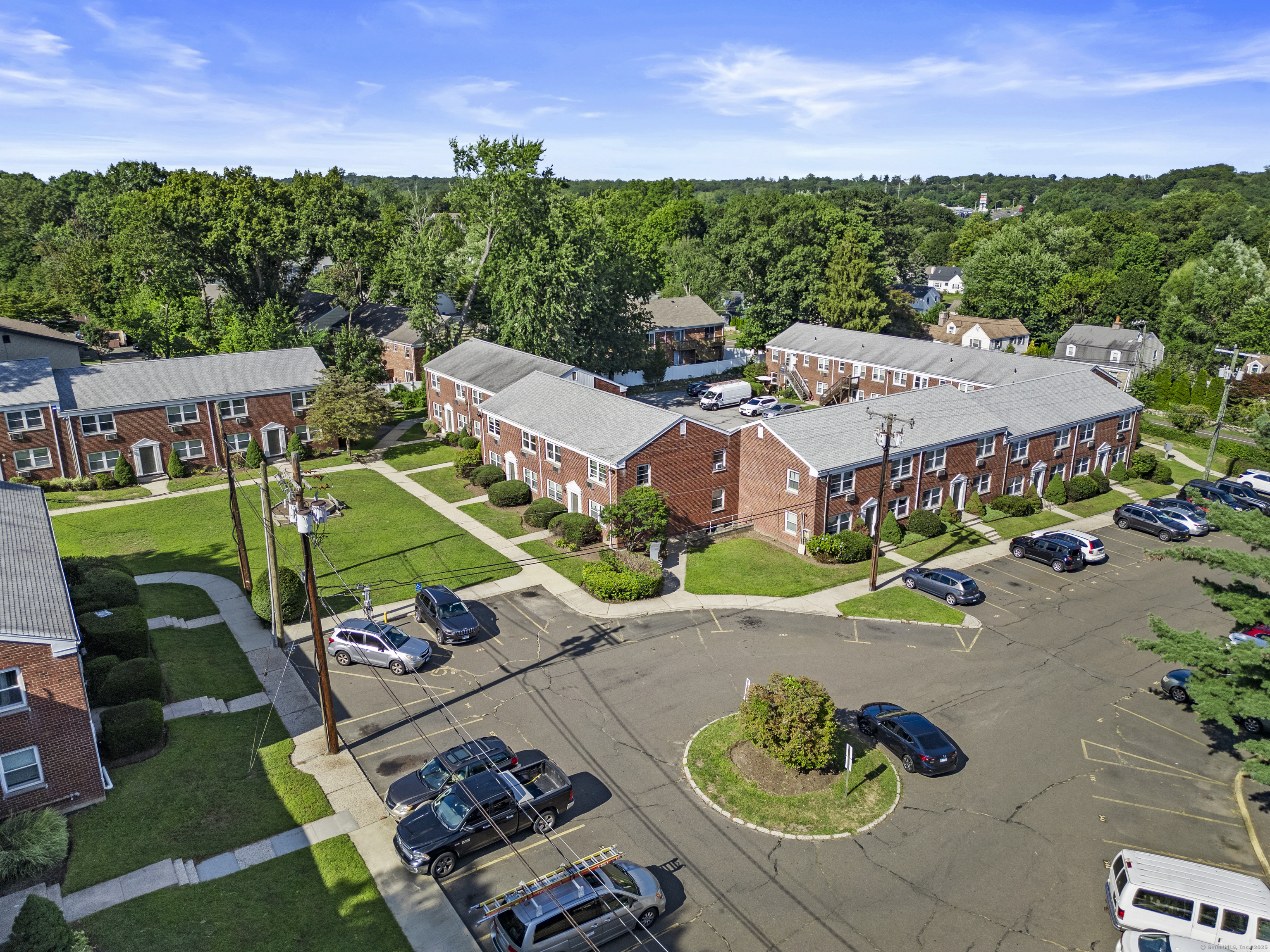 14 Hamilton Court, Unit A Stamford, CT 06902 - Photo 28 of 37