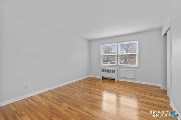 $2,595 | 14 Hamilton Court, Unit A, Stamford, CT 06902