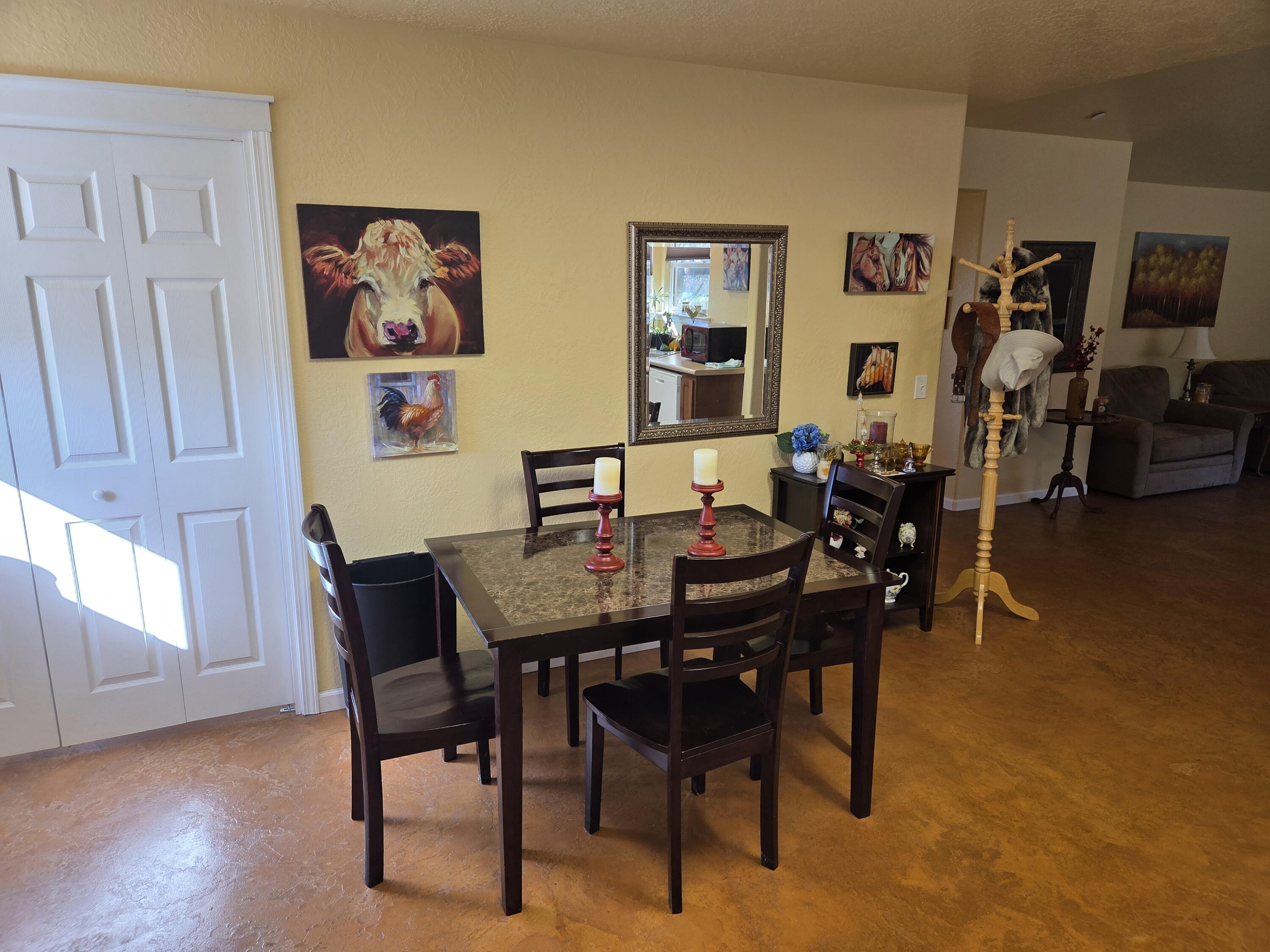 6612 Black Butte Road Shingletown, CA 96088 - Photo 10 of 35 DINING AREA V2