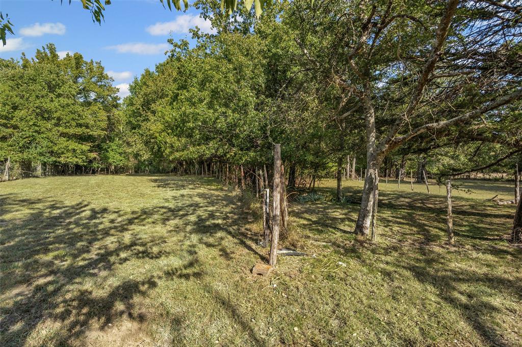 3667 Oak Circle Weatherford, TX 76088 - Photo 12 of 35 View of grassy yard