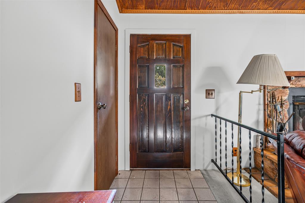 3667 Oak Circle Weatherford, TX 76088 - Photo 16 of 35 Entrance foyer with light tile patterned floors
