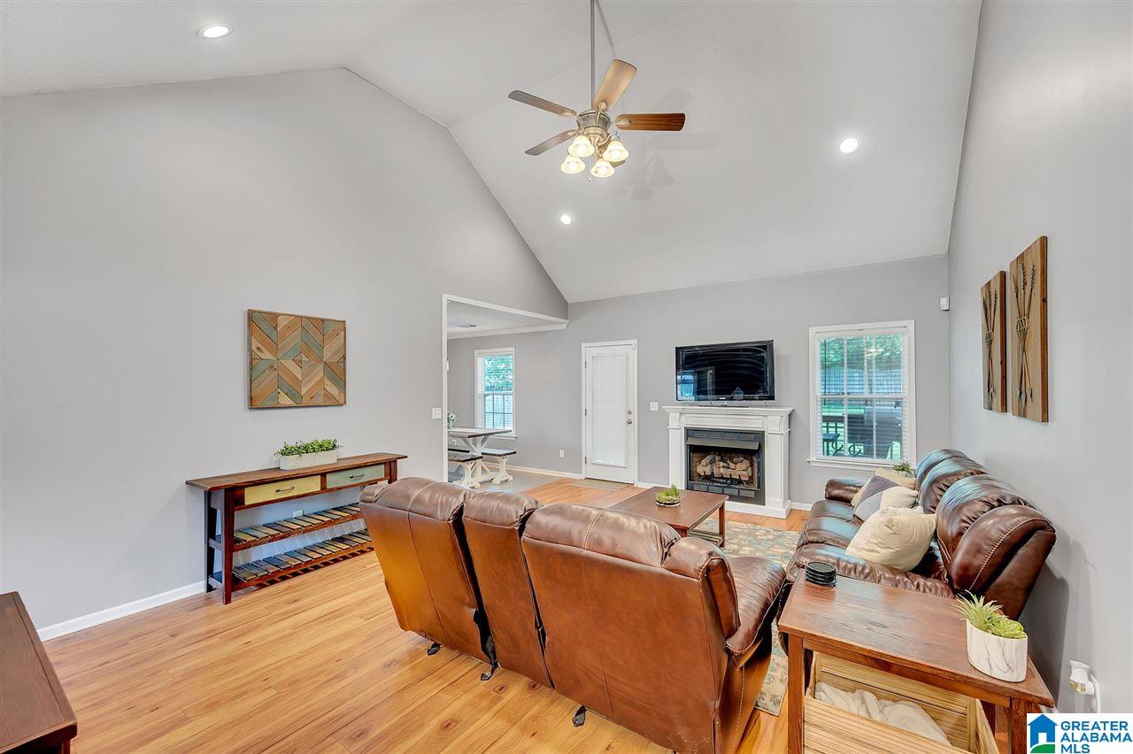 20318 Castle Rdg Road McCalla, AL 35111 - Photo 4 of 26