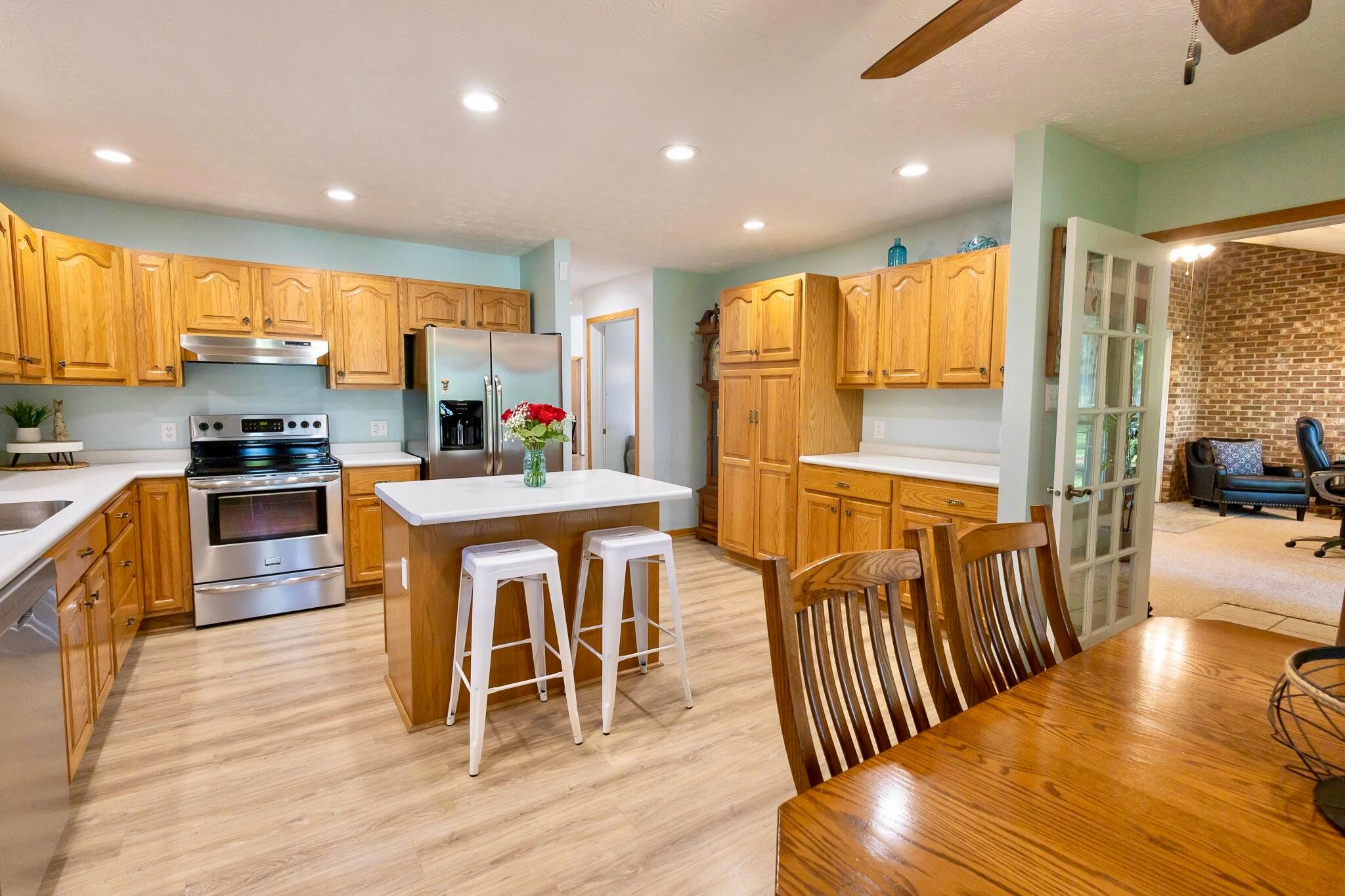 1136 Adare Road Marion, OH 43302 - Photo 41 of 60 Kitchen/Dining 4