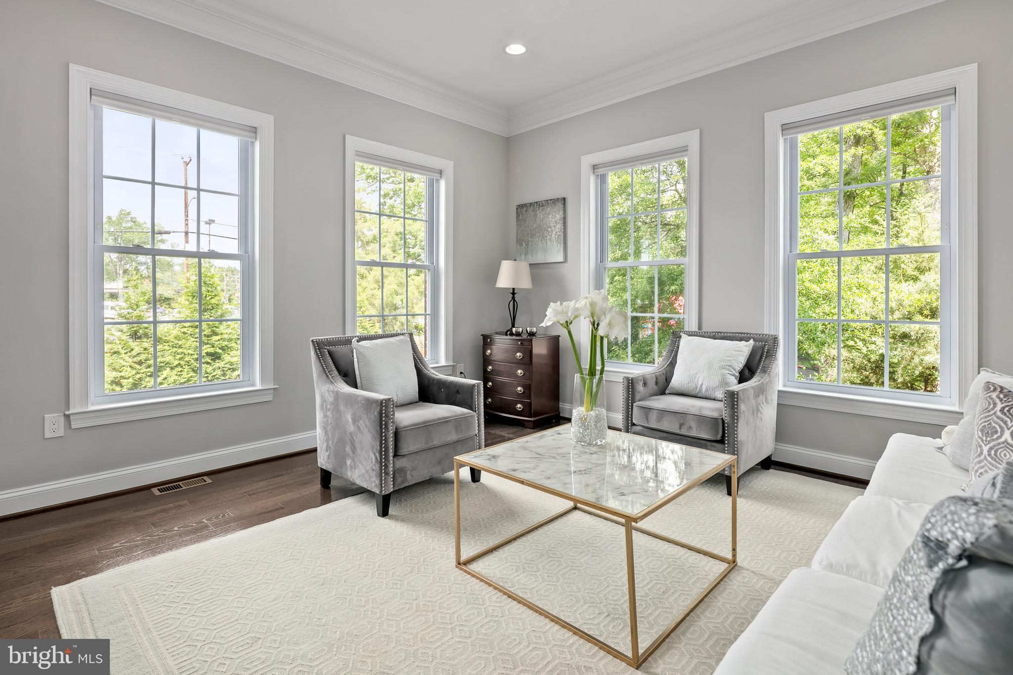 7911 Fort Hunt Road Alexandria, VA 22308 - Photo 15 of 71 Corner space filled with light, perfect retreat!