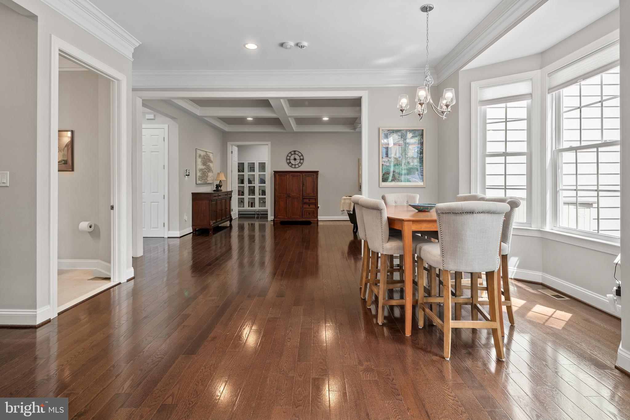 7911 Fort Hunt Road Alexandria, VA 22308 - Photo 24 of 71 Beautiful hardwood flooring thru out main level