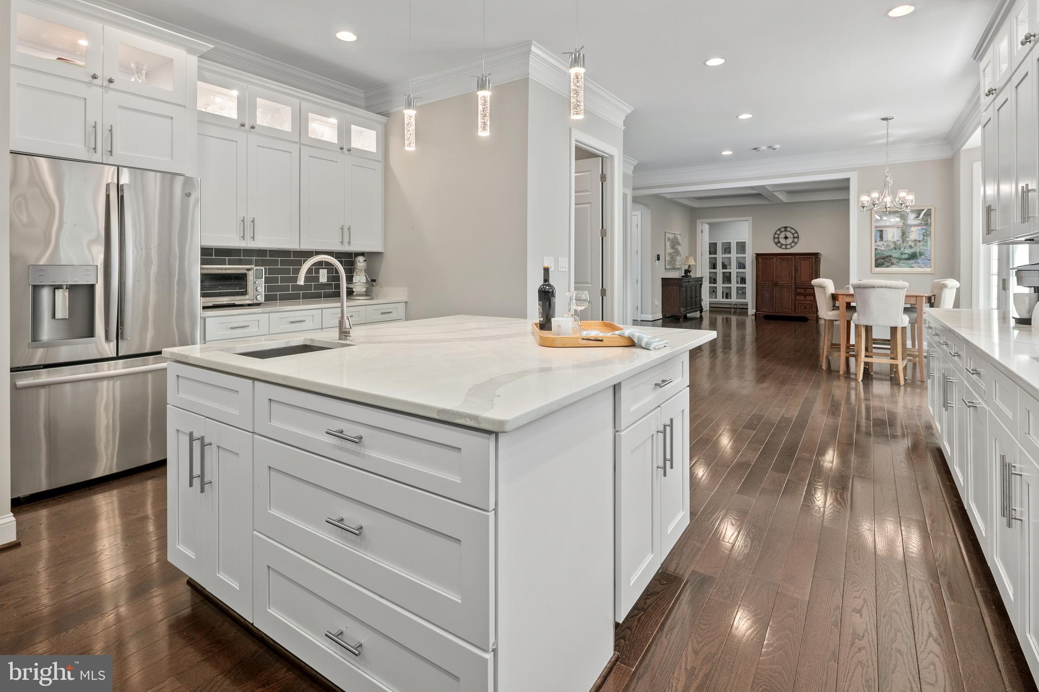 7911 Fort Hunt Road Alexandria, VA 22308 - Photo 28 of 71 There's room for everything! (plus huge pantry)