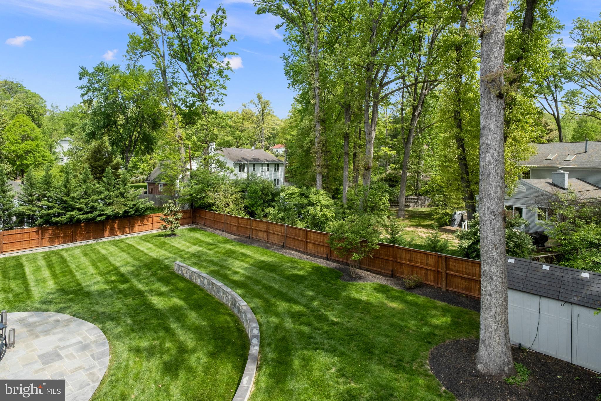 7911 Fort Hunt Road Alexandria, VA 22308 - Photo 3 of 71 Fully fenced rear yard is quiet and private