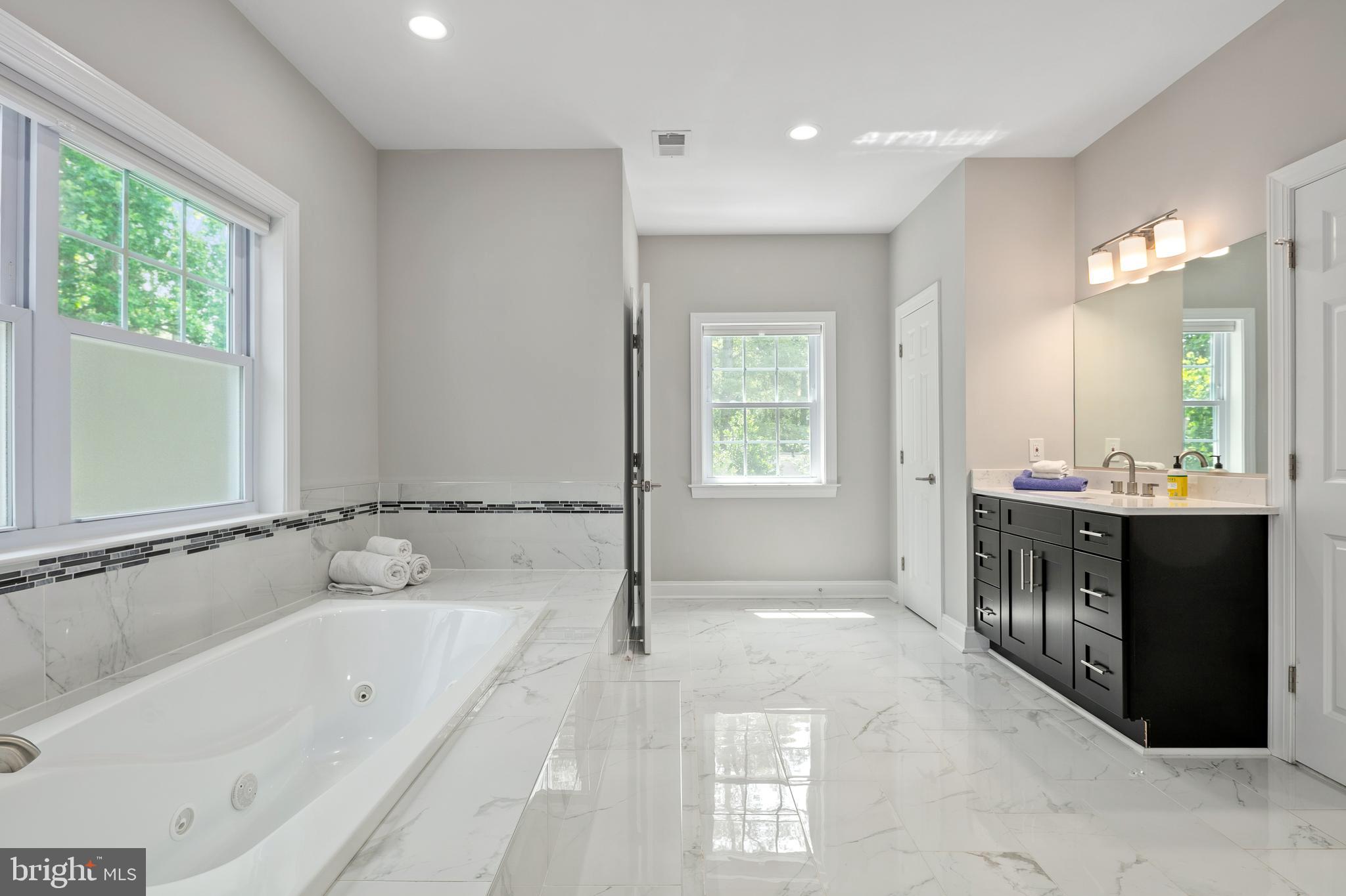 7911 Fort Hunt Road Alexandria, VA 22308 - Photo 42 of 71 Private water closet, large linen/storage closet