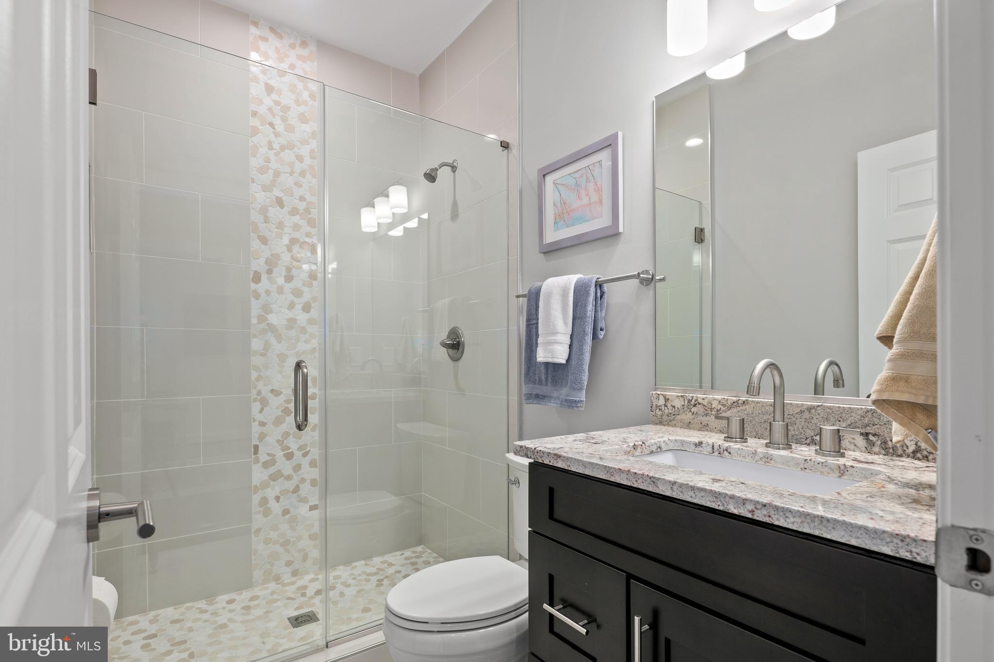 7911 Fort Hunt Road Alexandria, VA 22308 - Photo 52 of 71 En Suite full bathroom 5