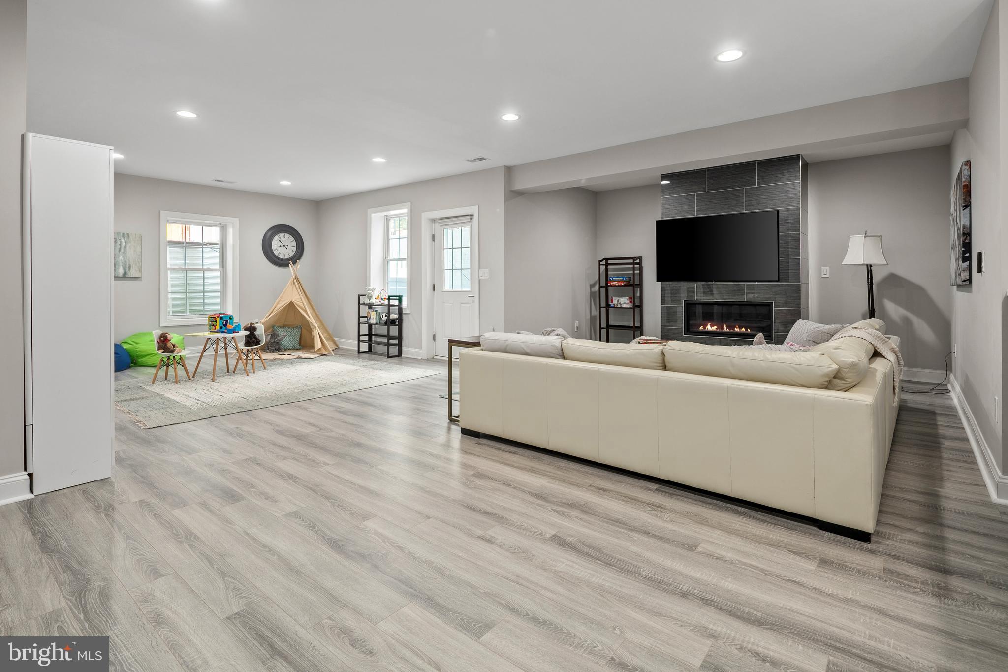 7911 Fort Hunt Road Alexandria, VA 22308 - Photo 55 of 71 Expansive Rec Room in walk-out lower level