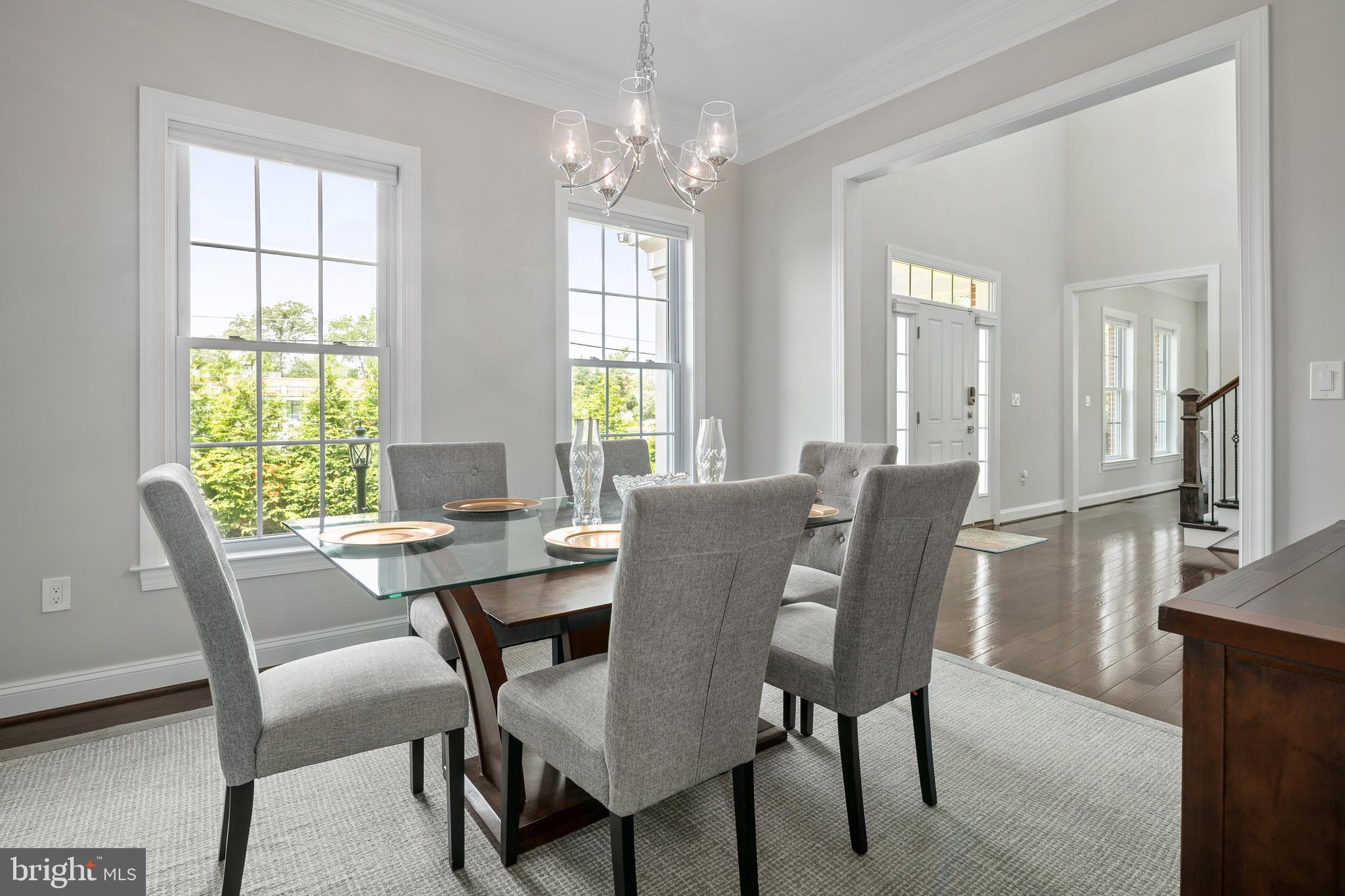 7911 Fort Hunt Road Alexandria, VA 22308 - Photo 8 of 71 Light-filled formal dining room