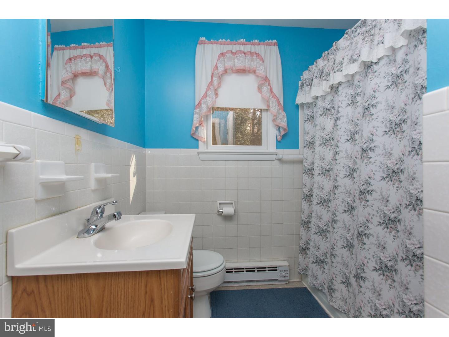 418 Rokeby Road Coatesville, PA 19320 - Photo 14 of 25 Bathroom