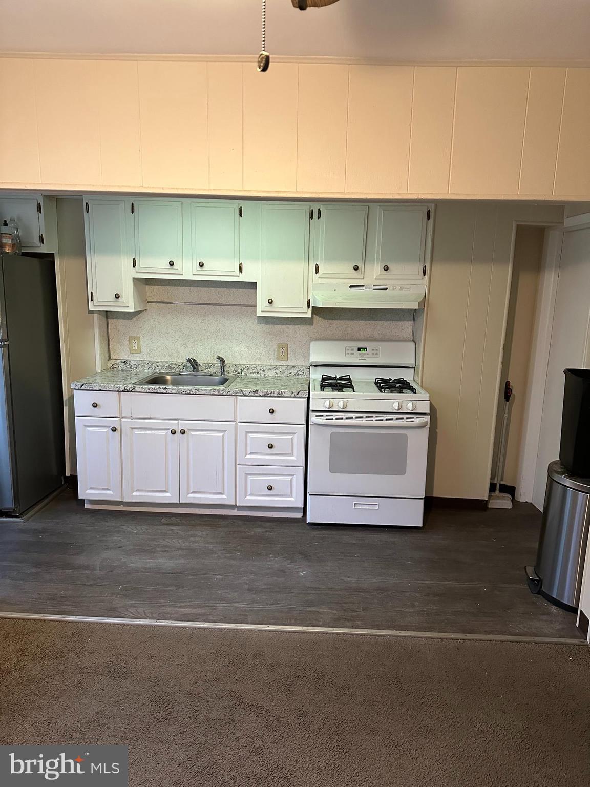 7159 Guilford Road Upper Darby, PA 19082 - Photo 6 of 21