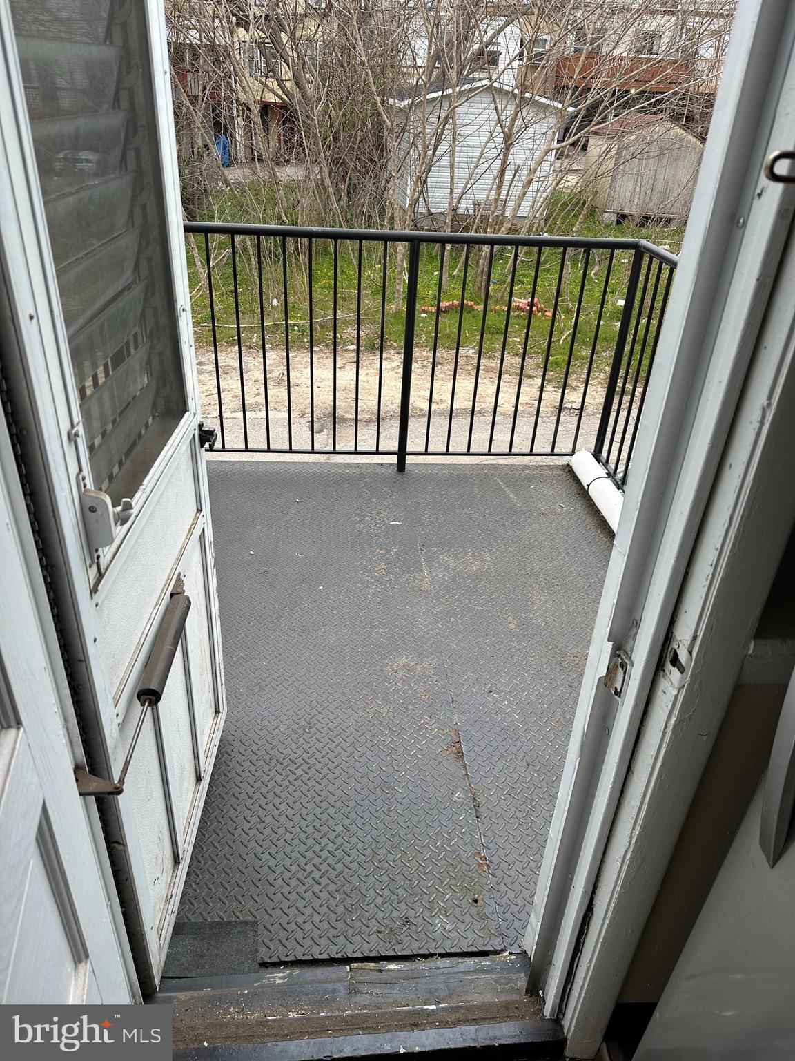 7159 Guilford Road Upper Darby, PA 19082 - Photo 8 of 21