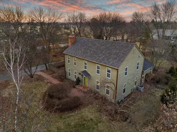 $969,000 | 2650 West Sunnydale Lane, Mequon, WI 53092