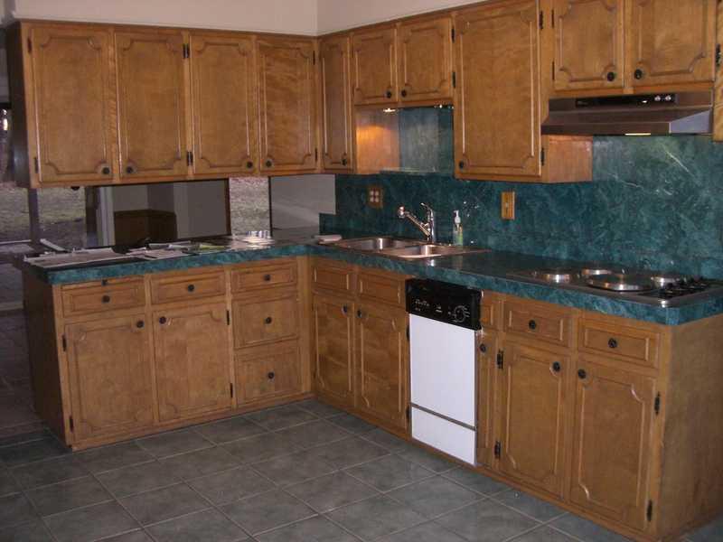 76 Ligo Road Mercer, PA 16137 - Photo 11 of 25 Kitchen.