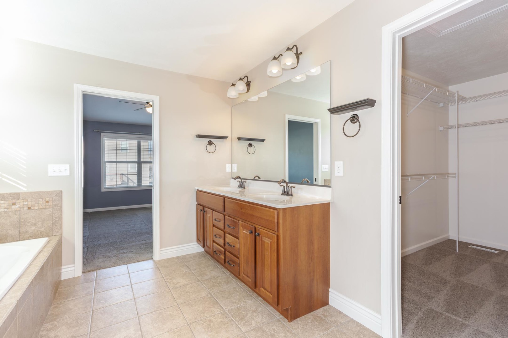 1309 Kickapoo Creek Road Bloomington, IL 61705 - Photo 25 of 37 Gallery Image 25